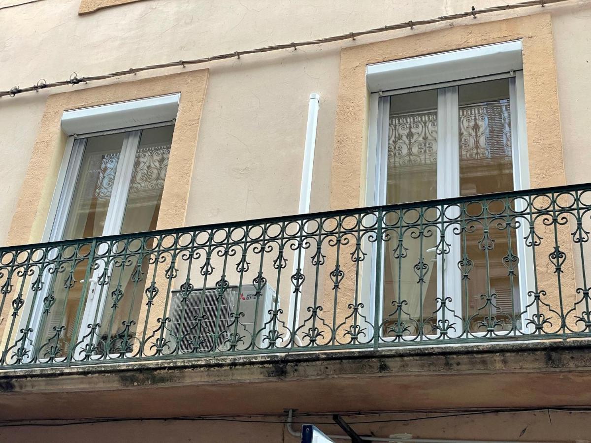 Le Casimir - Superbe T3 En Plein Centre Ville Renove Avec Gout - Wifi Beziers Luaran gambar