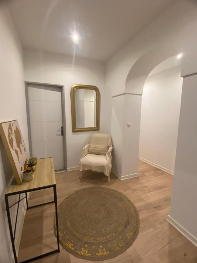 Le Casimir - Superbe T3 En Plein Centre Ville Renove Avec Gout - Wifi Beziers Luaran gambar